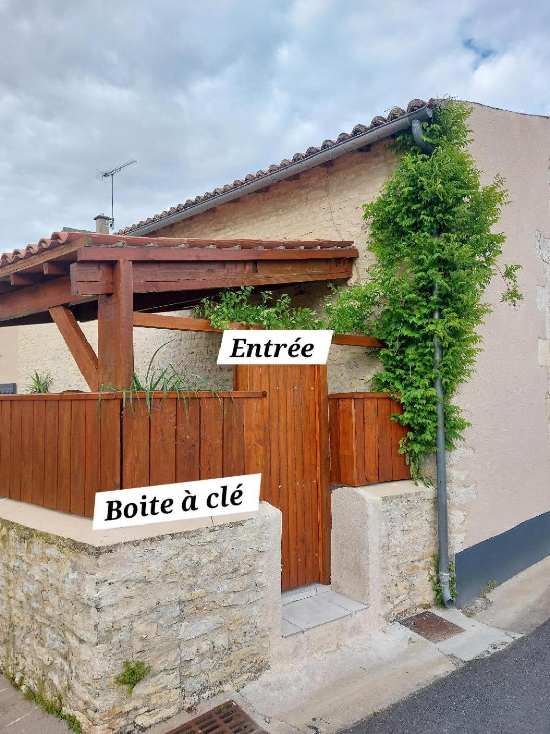 Les Petits Jardins De Cisse Chambre De Charme Exteriör bild